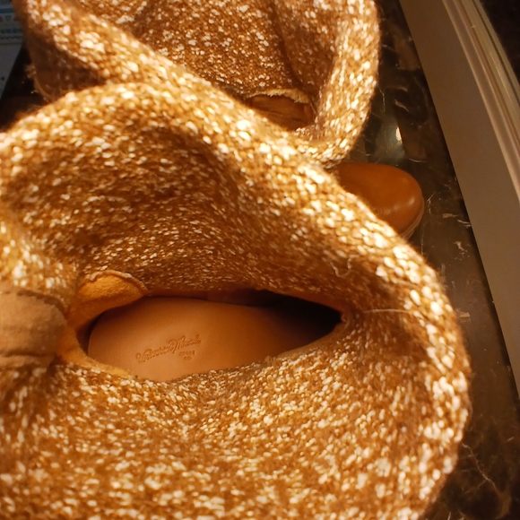 Universal Thread Brown Knit Winter Boots - Picture 11 of 12